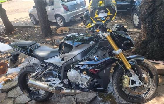 BMW S 1000 R BMW S 1000 R